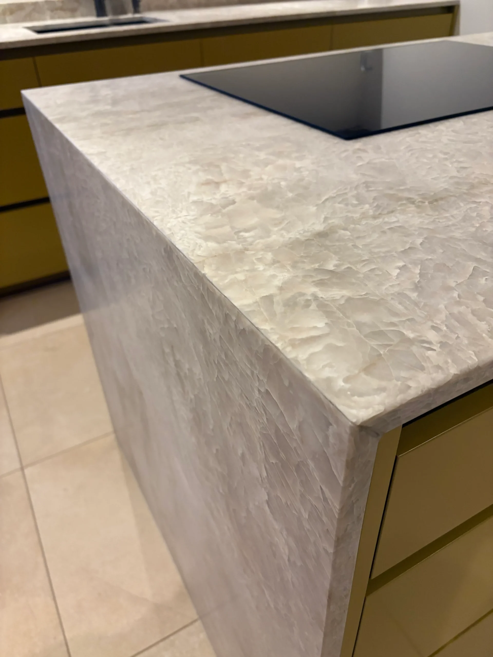 Taj Mahal keuken met natuurstenen werkblad